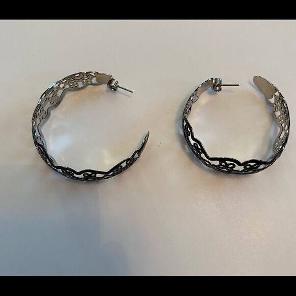 Black Metal Lace Earrings  - Picture 2 of 6